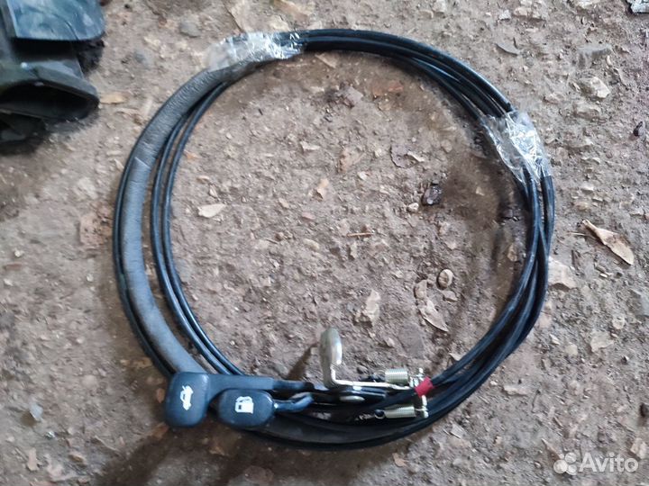 Kia cerato 2 трос багажника