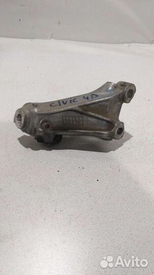 Кронштейн двигателя правый Honda Civic 4D