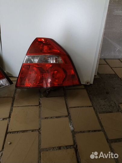 Задний фонарь стоп сигнала