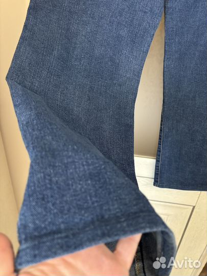 Женские широкие джинсы