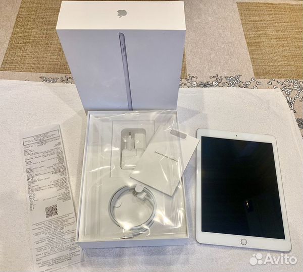 iPad 128gb Wi-Fi + Cellular Silver
