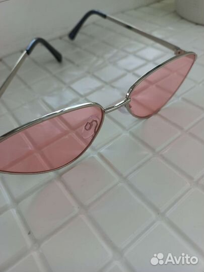 Солнцезащитные очки