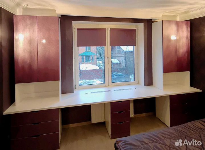 Рабочая зона у окна