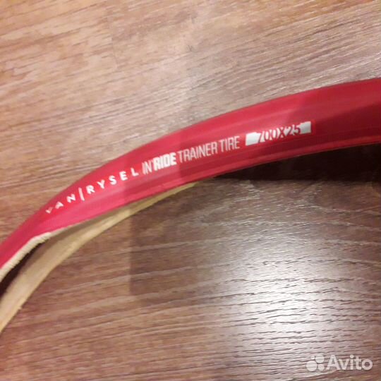 Продам покрышку