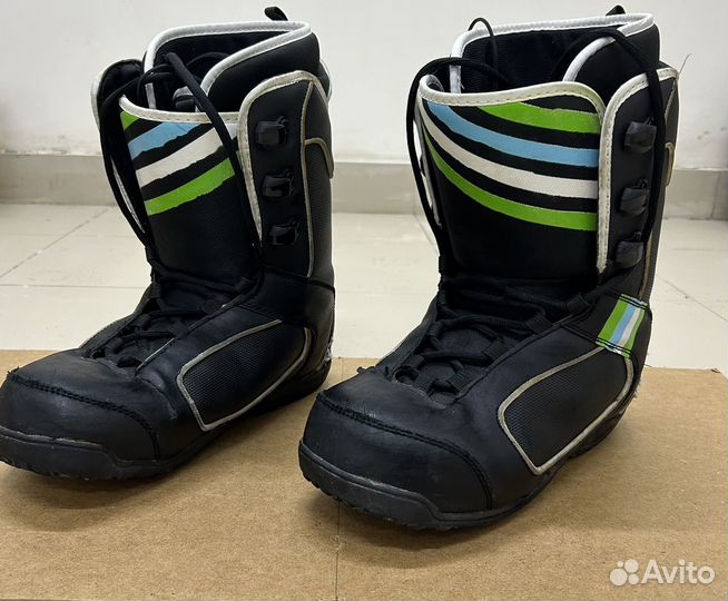 Сноубордические ботинки 42.5