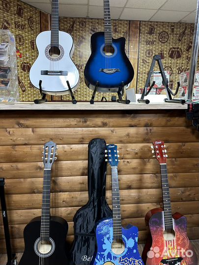 Классическая гитара Belucci