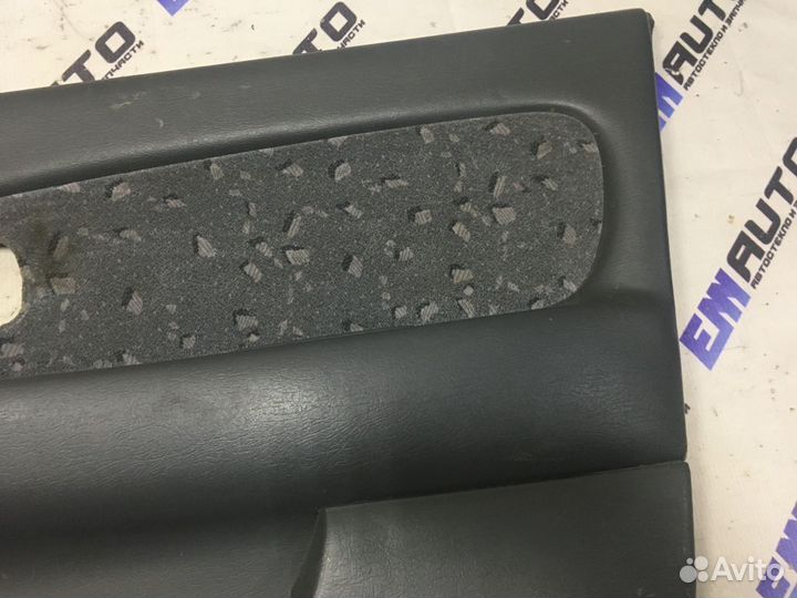 Обшивка двери передней правой Киа Спектра