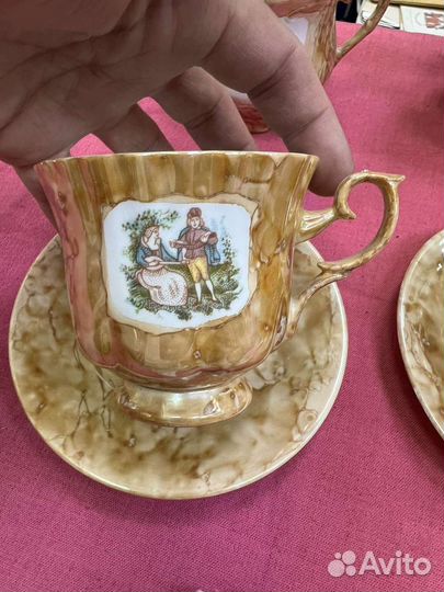 Старинный фарфоровый сервиз. без клейм. 4 пары