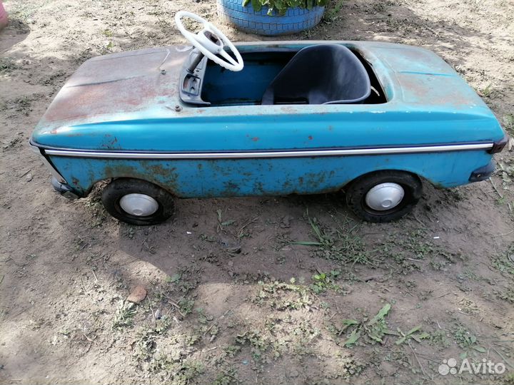 Детская педальная машина СССР