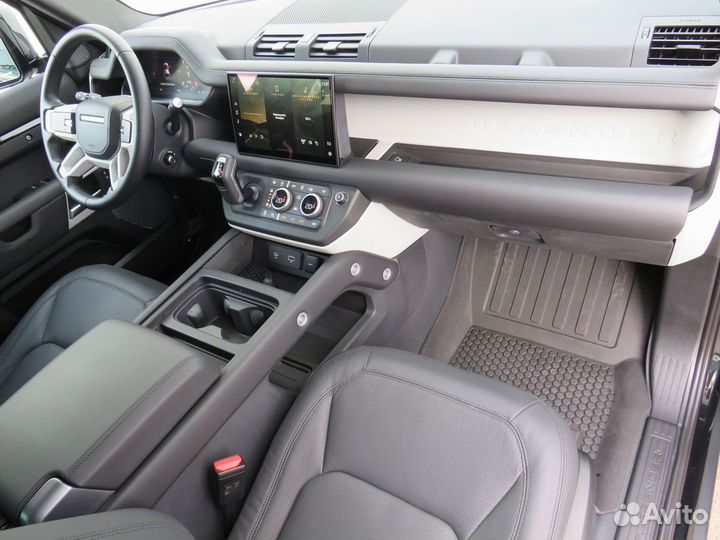 Land Rover Defender 3.0 AT, 2022, 4 950 км
