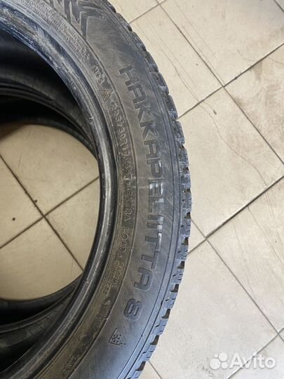 Nokian Tyres Hakkapeliitta 8 225/50 R17 98S