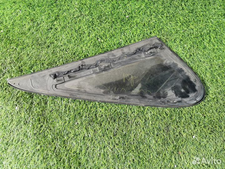 Форточка двери З.Л. Saab 900