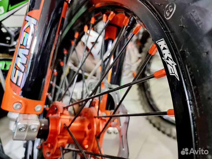 Мотоцикл kews 2T MT250 avantis Ланза