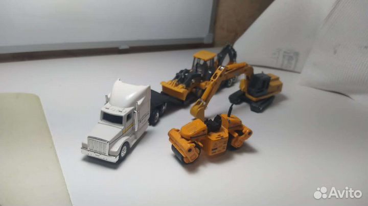 Набор дорожной техники John Deere