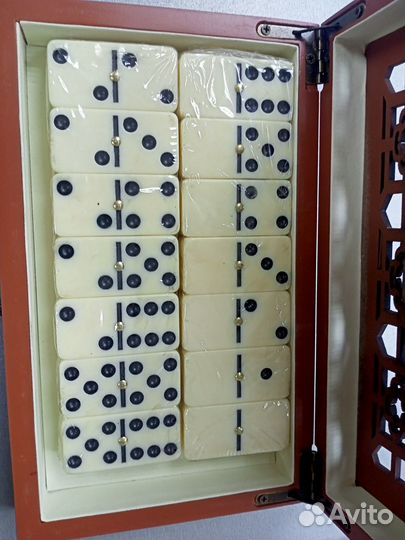 Домино настольное