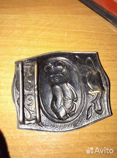 Пряжка олимпийский мишка