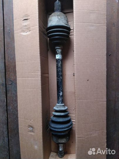 Передний левый привод