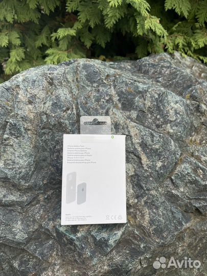 iPhone battery pack MagSafe повербанк