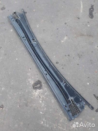 Накладка под лобовое стекло (жабо) ситроен с5