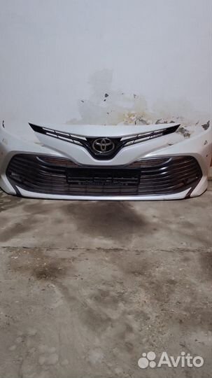 Бампер передний toyota camry 70