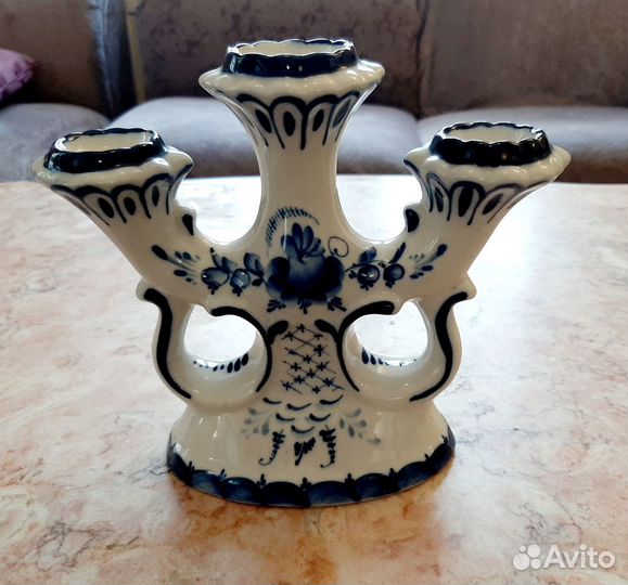 Гжель - сахарница, шкатулка, фигурки, подсвечник