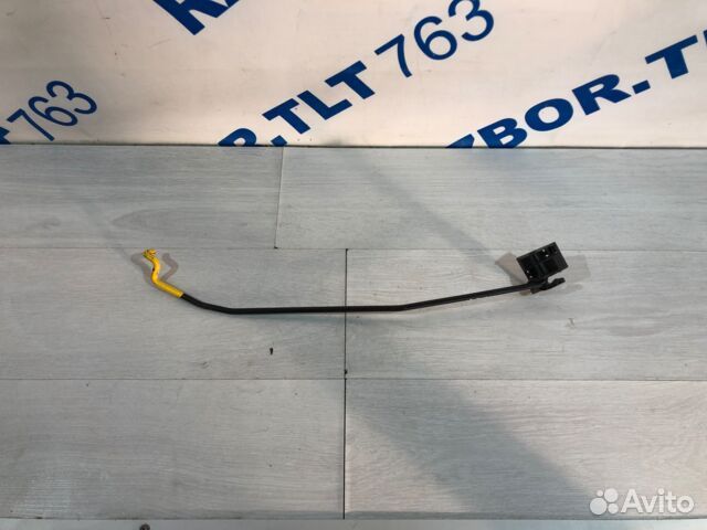 Держатель капота peugeot 308 1.6 ат хетчбек