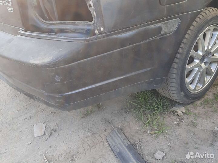 Задний бампер Volvo s80 1999