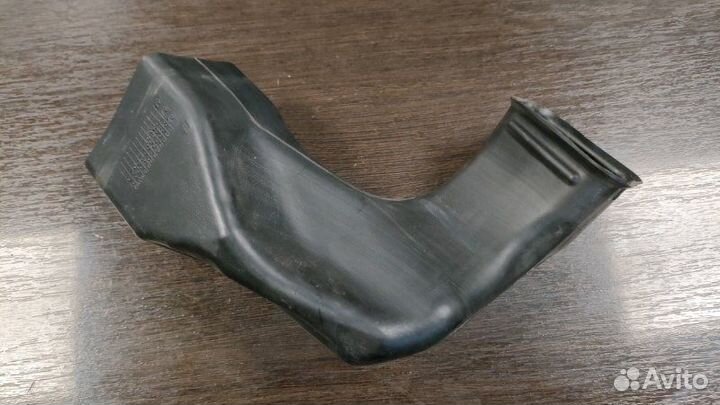 Воздуховод правый Bmw 530 D E61 M57N 306D2EU4 2004