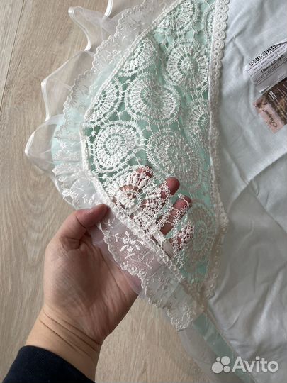 Нарядный кружевной уголок на выписку новые