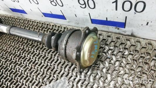 Привод передний правый audi A8 D2 (TML11N101)
