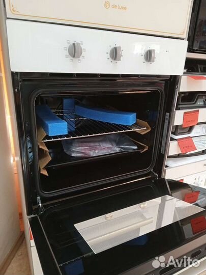 Духовой шкаф Comfee cbo710gw новый