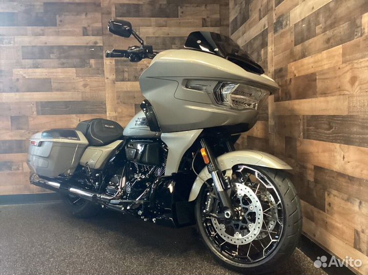 Harley-Davidson CVO Road Glide 2023