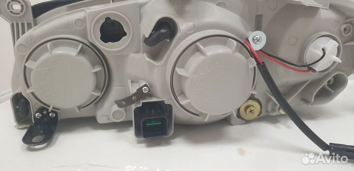 Фара правая Kia spectra