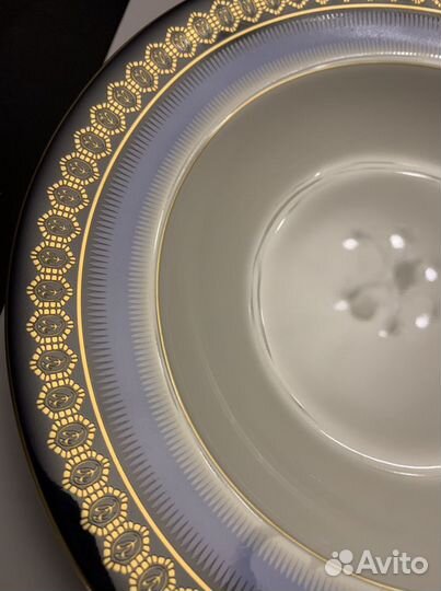 Тарелки три