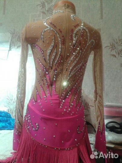 Платье для фигурного катания