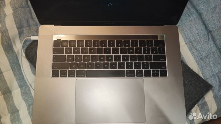 Apple macbook pro 15 2017