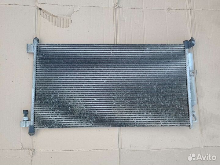 Радиатор кондиционера Nissan Tiida C11