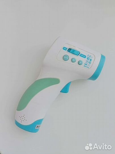 Бесконтактный инфракрасный термометр