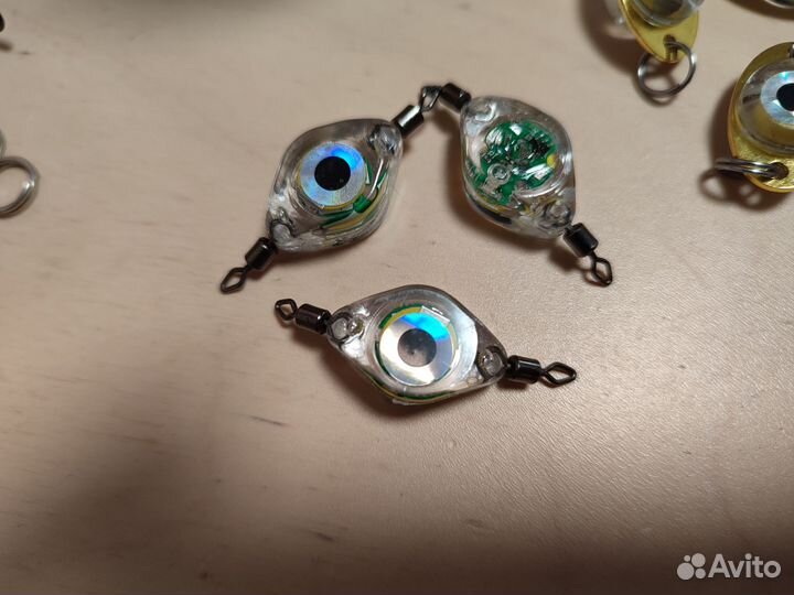 Блесна Мигалка светодиодная,триколор