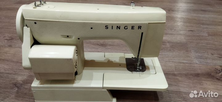 Швейная машина Singer