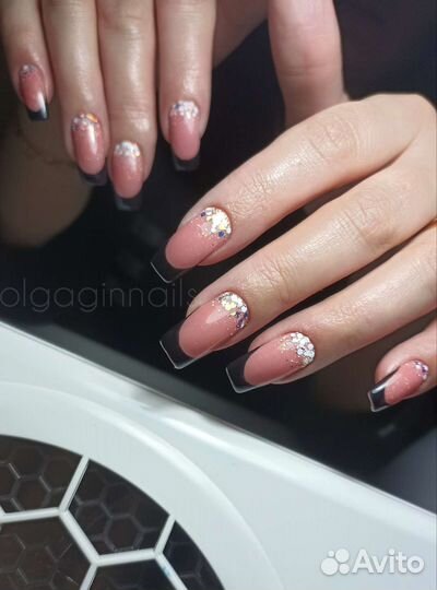 Наращивание ногтей