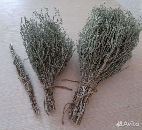 Веники и скрутки из полыни