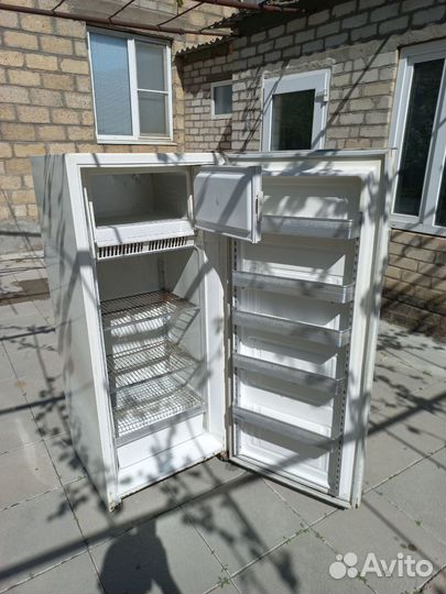 Холодильник