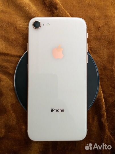 iPhone 8, 64 ГБ