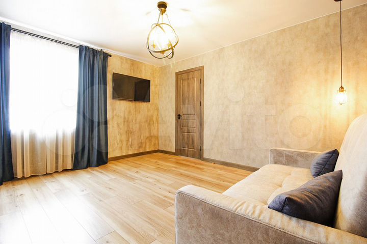 2-к. квартира, 38 м², 1/4 эт.
