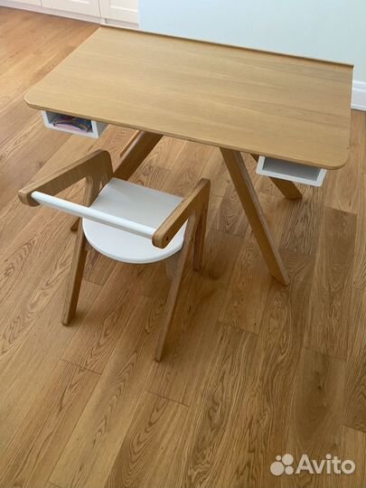 Детский стол и стул