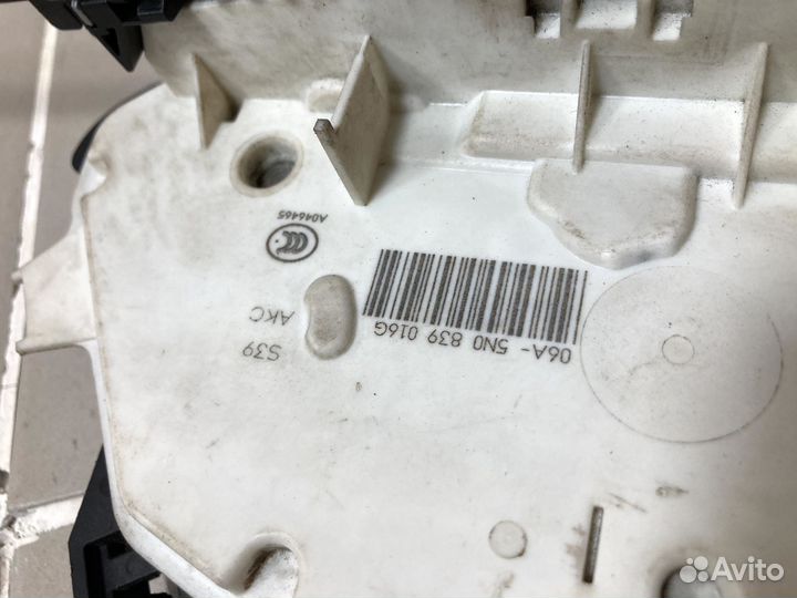 Замок двери задней правой 5N0839016G VAG