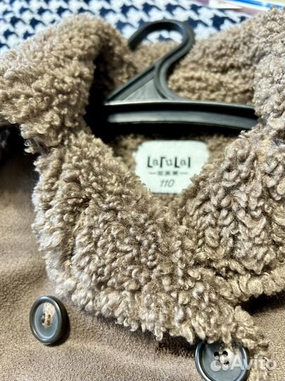 Дубленка демисезонная на ребенка 4-5 лет