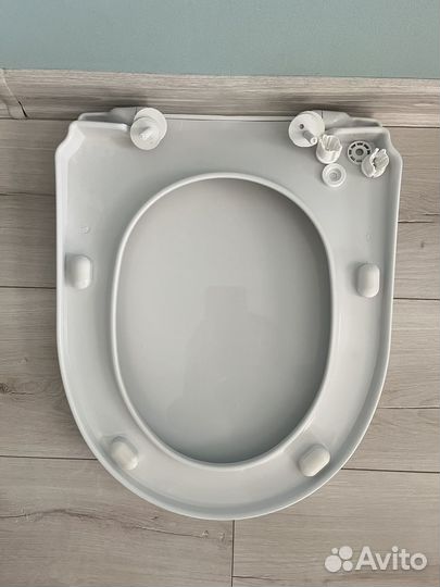 Сиденье для унитаза новое
