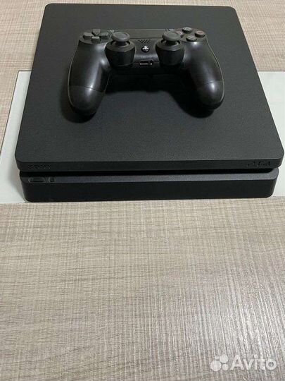 Sony PS4 slim 1tb много игр